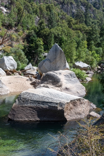 Yosemite-Big-Bolders-1