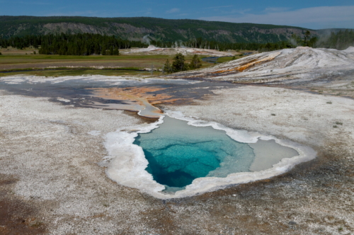 Yellowstone Heart Spring (1)